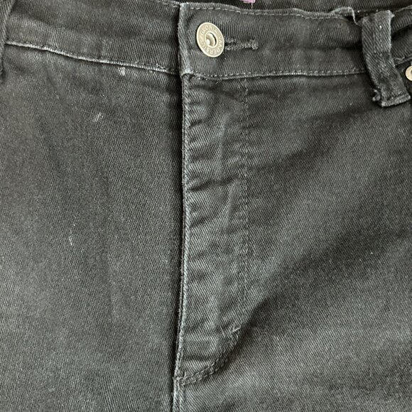 Gloria Vanderbilt Amanda Bootcut Jeans‎ Women's Size 16 Petite Black Denim - Picture 4 of 16